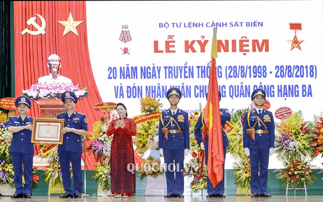 CHỦ TỊCH QUỐC HỘI NGUYỄN THỊ KIM NGÂN DỰ LỄ KỶ NIỆM 20 NĂM NGÀY TRUYỀN THỐNG LỰC LƯỢNG CẢNH SÁT BIỂN VIỆT NAM